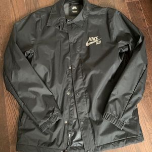 Black Nike SB coaches jacket